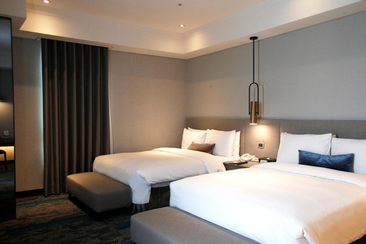 Queena Plaza Hotel Tainan Eksteriør bilde