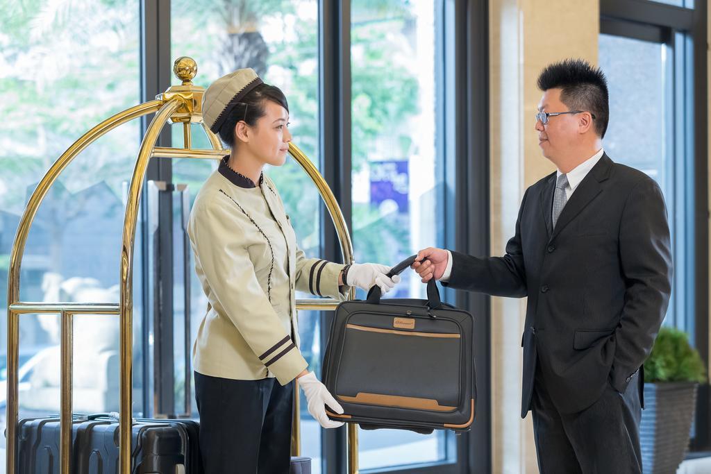 Queena Plaza Hotel Tainan Eksteriør bilde