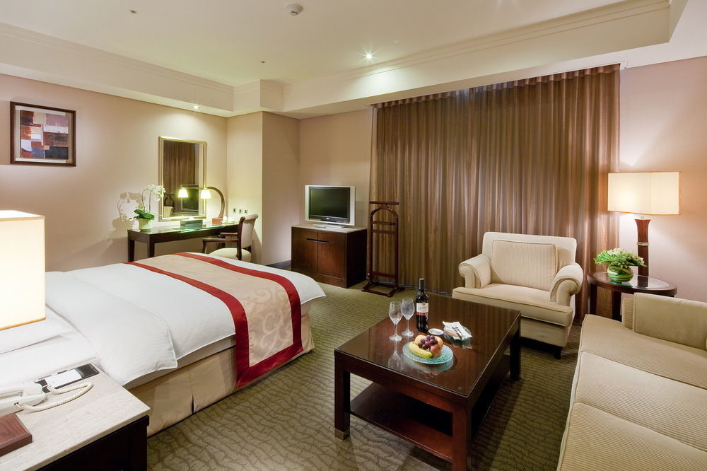Queena Plaza Hotel Tainan Eksteriør bilde